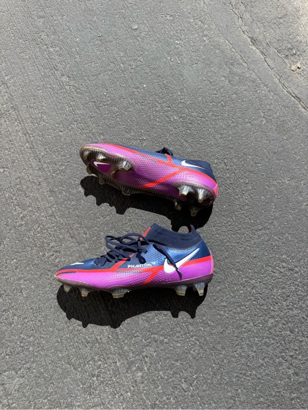 Soccer cleats